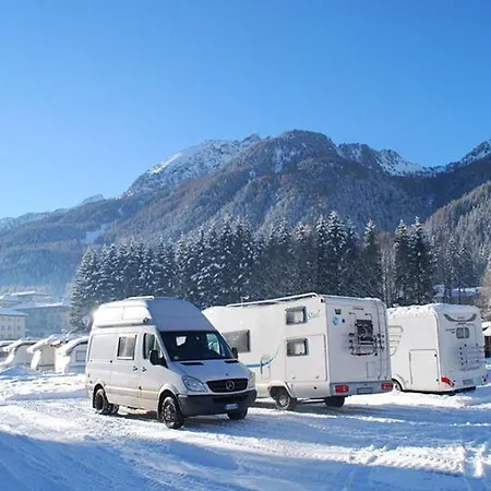 Campsite Kamperem Na Weekend
